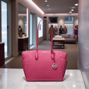 Michael Kors Marilyn medium signature logo tote bag -DK Raspberry $358